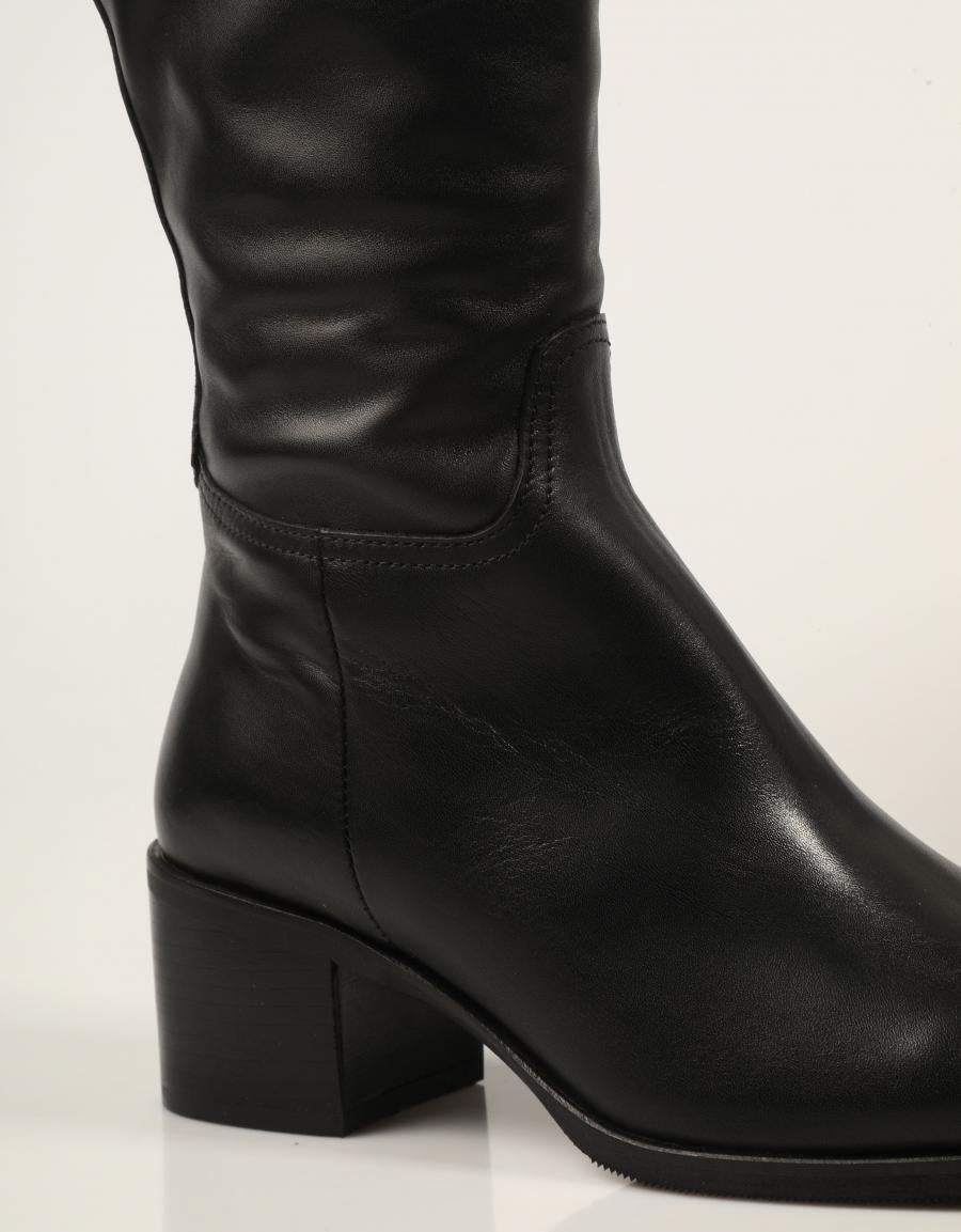 BOTAS MARCHA BOTA MONTAR BLACK en color Negro