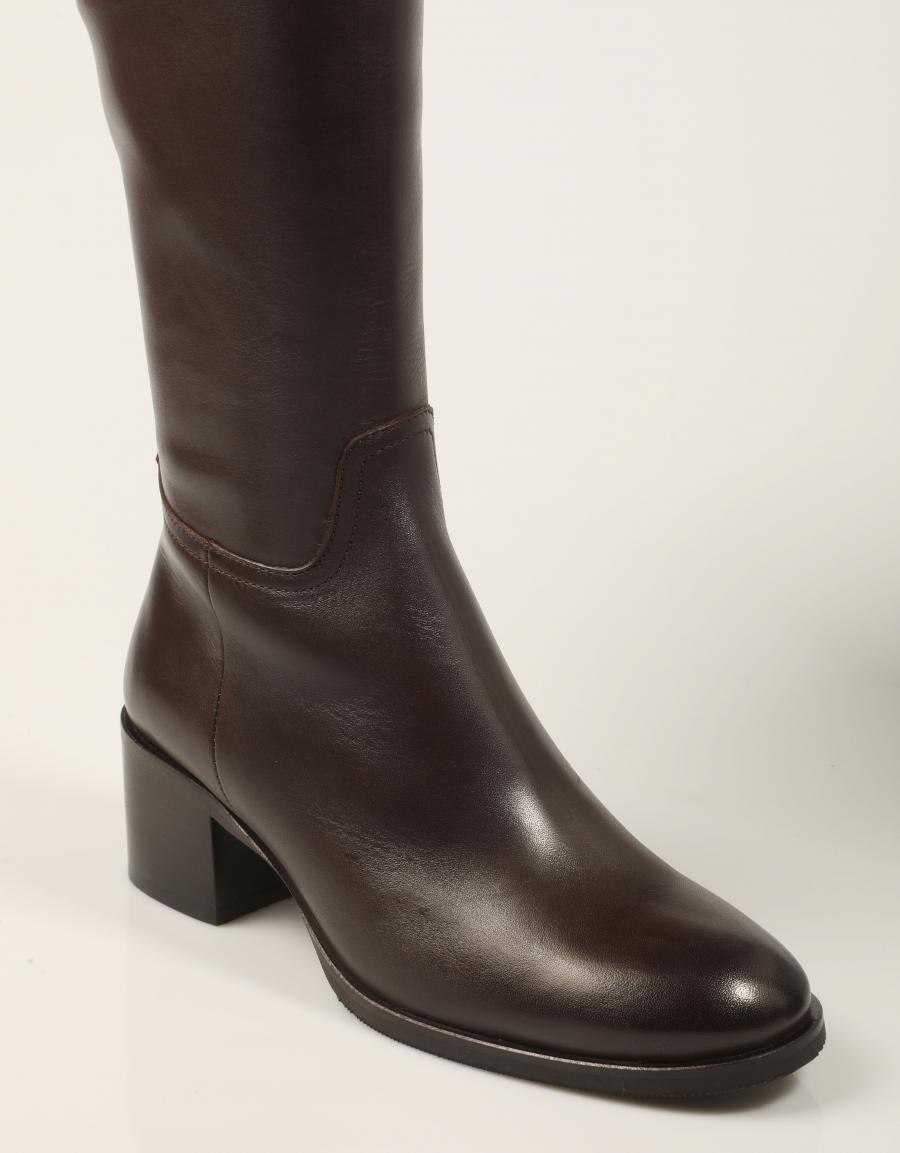 BOTAS MARCHA BOTA MONTAR VALNUT en color Marron