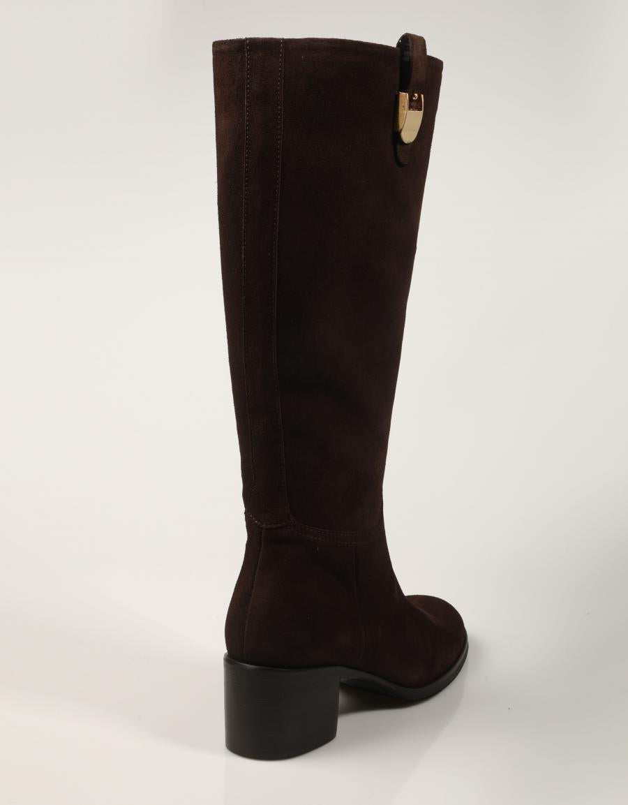 BOTAS MARCHA BOTA MONTAR ROTE en color Marron