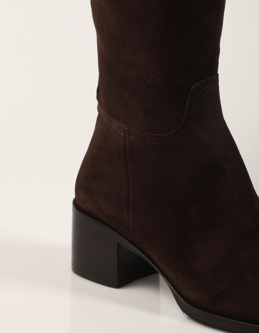 BOTAS MARCHA BOTA MONTAR ROTE en color Marron