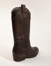 BOTAS ISTERIA BOTA CAMPERA MOKA en color Marron