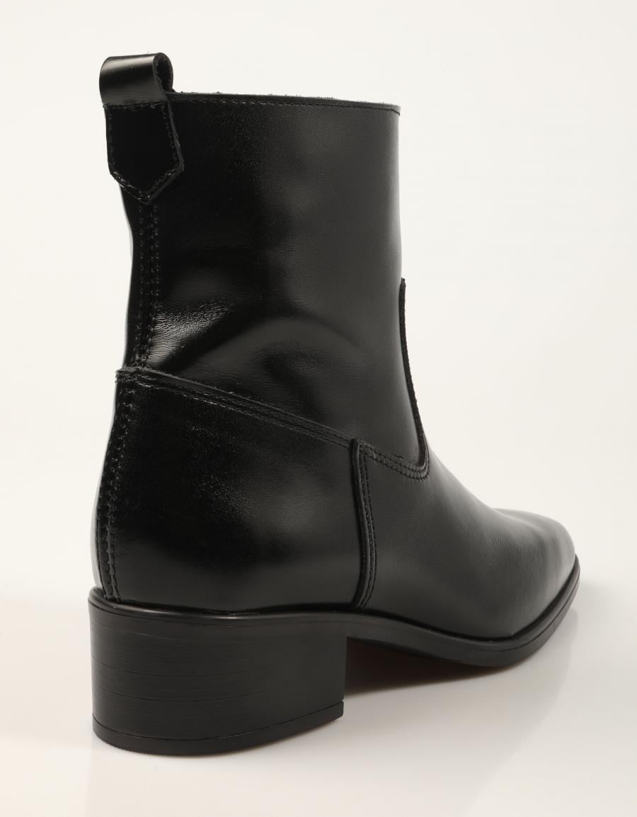 BOTINES REBECCA HOPE BOTIN NEGRO en color Beige