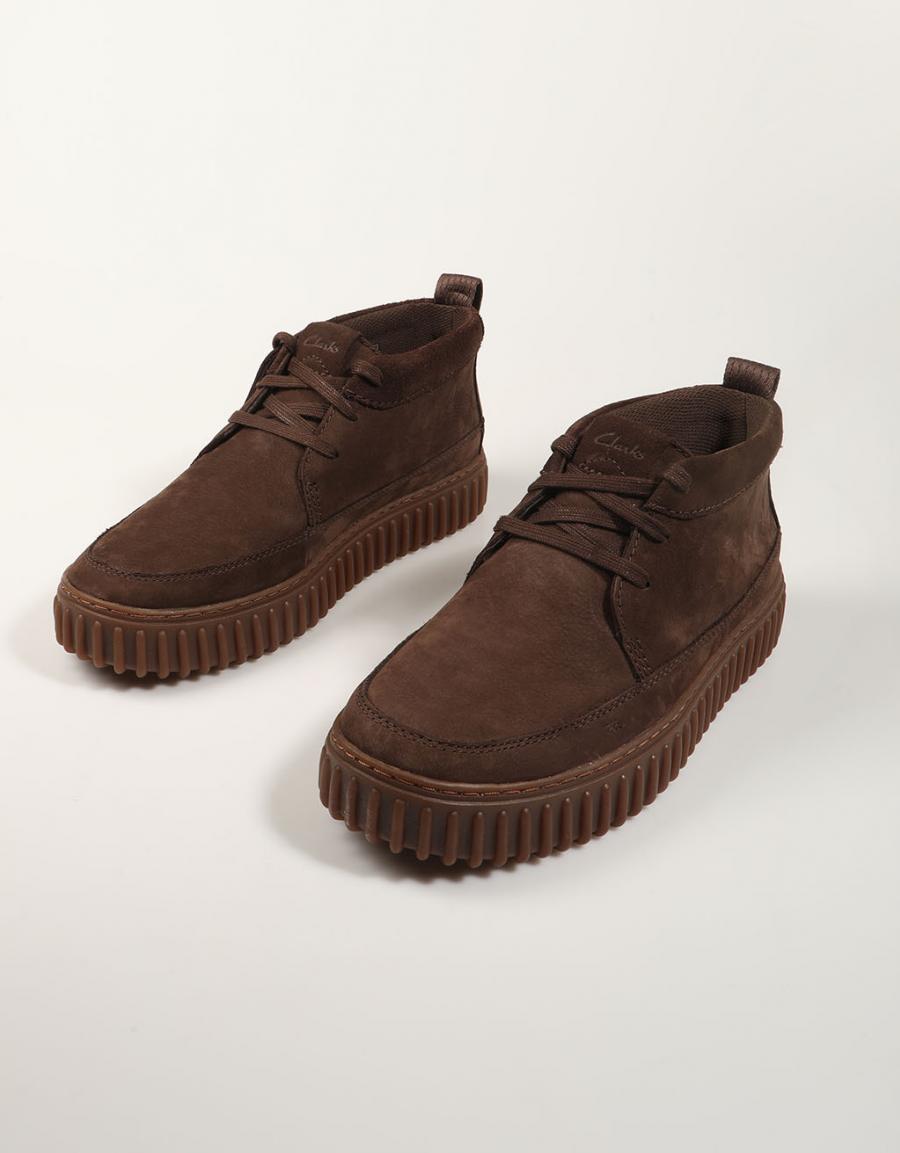 BOTINES CLARKS TORHIL LACEHI DARK BROWN 26184694 308399 en color Marron