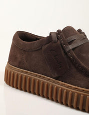 ZAPATOS SPORT CLARKS TORHILL LO DARK BROWN 26181386 en color Marron