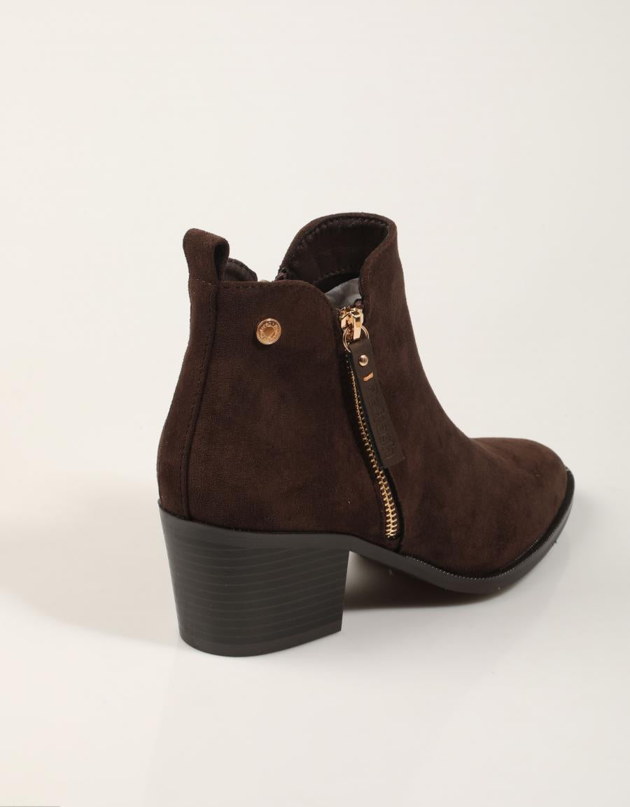 BOTINES REFRESH BOTIN MARRON en color Marron