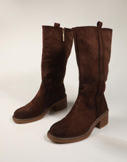 BOTAS REFRESH BOTA MONTAR MARRON en color Marron