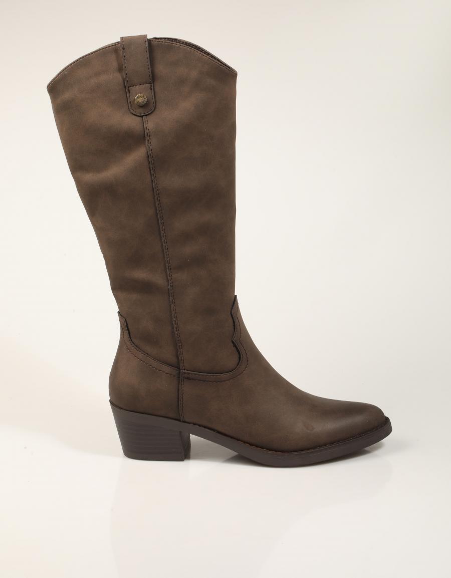 BOTAS REFRESH BOTA CAMPERA MARRON en color Marron