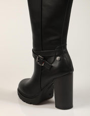 BOTAS REFRESH BOTA HEBILLAS NEGRO en color Negro