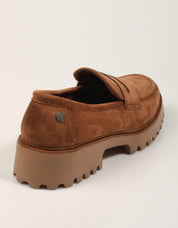 MOCASINES REFRESH MOCASIN CAMEL en color Cuero
