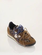 ZAPATILLAS VICTORIA 1158116 SATURNO MARRON en color Marron