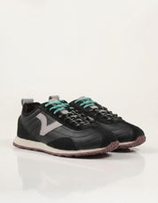 ZAPATILLAS VICTORIA 8812103 ROOT NEGRO en color Negro