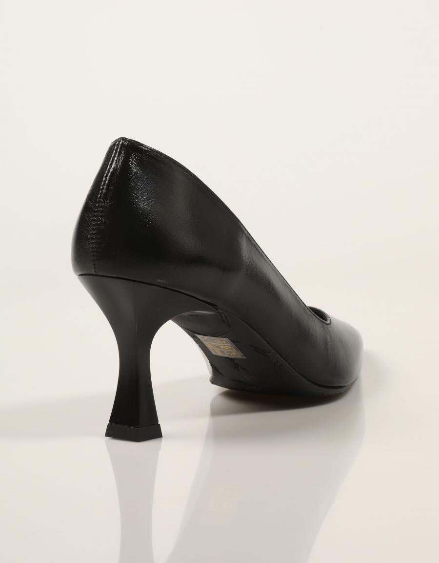 ZAPATOS VESTIR REBECCA HOPE SALON KROKANTE NEGRO en color Negro