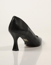ZAPATOS VESTIR REBECCA HOPE SALON KROKANTE NEGRO en color Negro