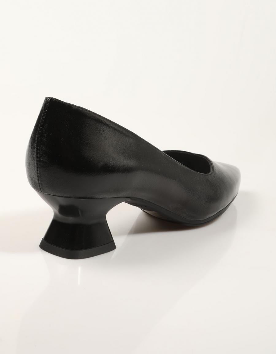 ZAPATOS VESTIR REBECCA HOPE SALON KROKANTE NEGRO en color Negro