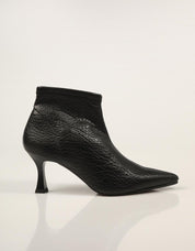 BOTINES REBECCA HOPE BOTIN MUFLONE NEGRO en color Negro