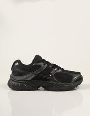 ZAPATILLAS NIKE V5 RNR BLACK 20125228 en color Negro