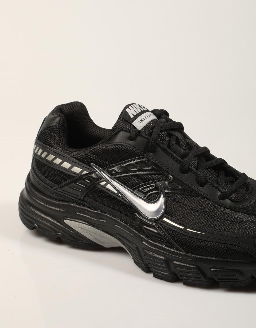 ZAPATILLAS NIKE INITIATOR BLACK IB4595 en color Negro