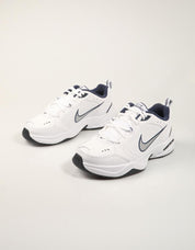 ZAPATILLAS NIKE AIR MONARCH WHITE/SILVER 415445 en color Blanco