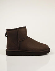 BOTINES UGG MINI II DUSTED COCOA 1016222 en color Marron