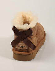 BOTINES UGG MINI BAILEY CHESNUT 1185491 en color Cuero