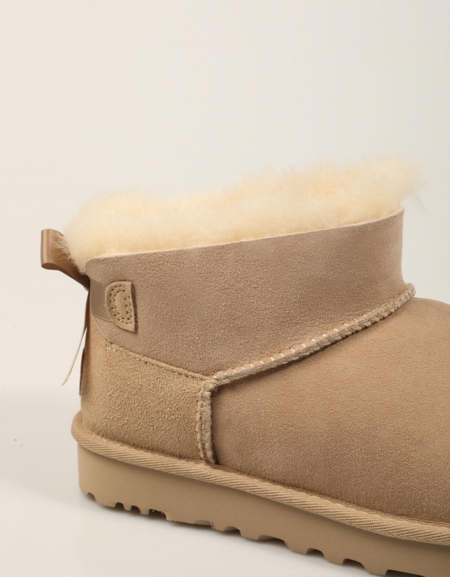 BOTINES UGG MINI BAILEY SAND 1185491 en color Beige