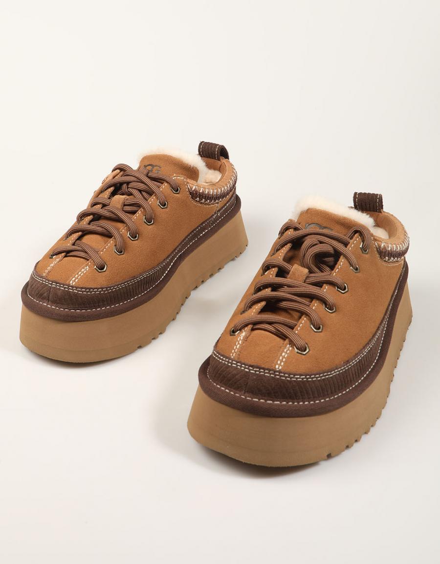 ZUECOS UGG HERITAGE LACE CHESNUT 1180361 en color Cuero