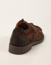 ZAPATOS SPORT REBECCA HOPE WALLABEE BITTER SUEDE-BROWN en color Marron