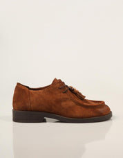 ZAPATOS SPORT REBECCA HOPE WALLABEE COGNAC SUEDE en color Cuero