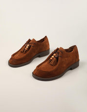 ZAPATOS SPORT REBECCA HOPE WALLABEE COGNAC SUEDE en color Cuero