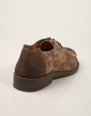 ZAPATOS SPORT REBECCA HOPE WALLABEE SUGUERO SUEDE-TAUPE en color Beige