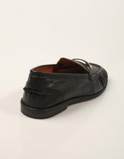 MOCASINES REBECCA HOPE MOCASIN CHAPA BLACK en color Negro