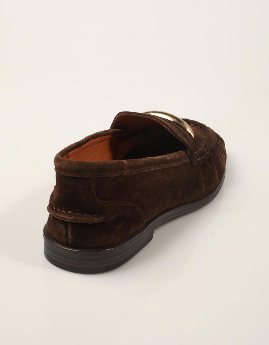 MOCASINES REBECCA HOPE MOCASIN CHAPA BITTER-BROWN en color Marron
