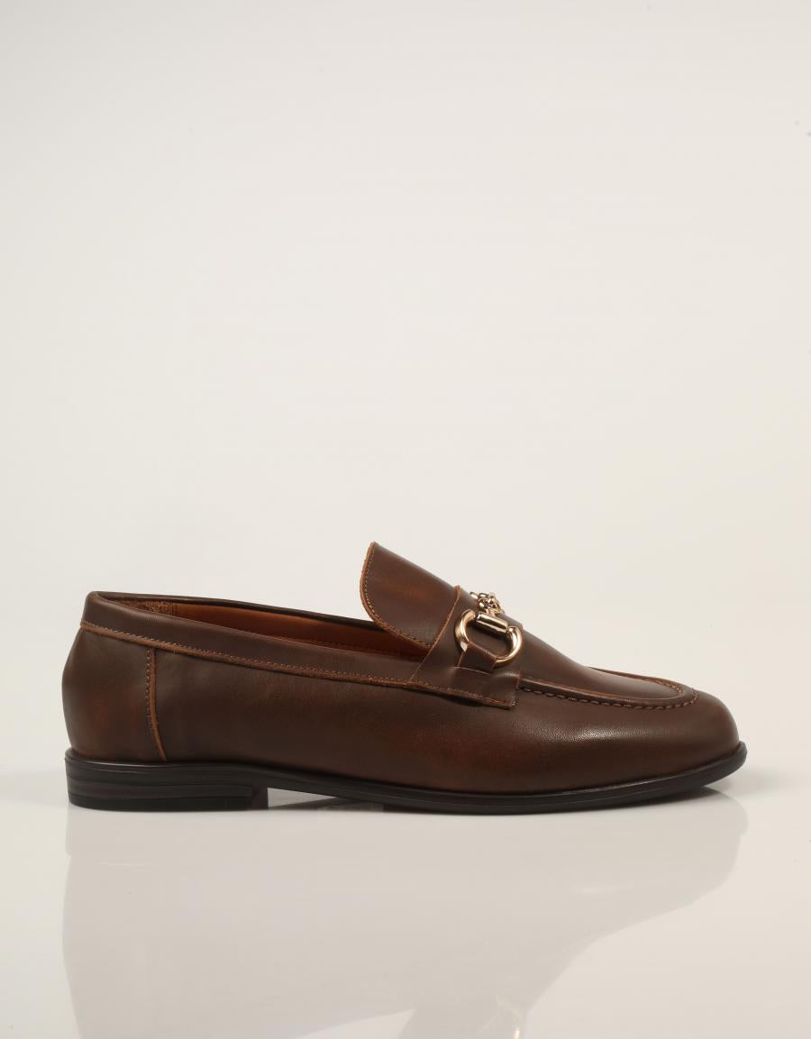 MOCASINES REBECCA HOPE MOCASIN ESTRIBO TAN en color Cuero