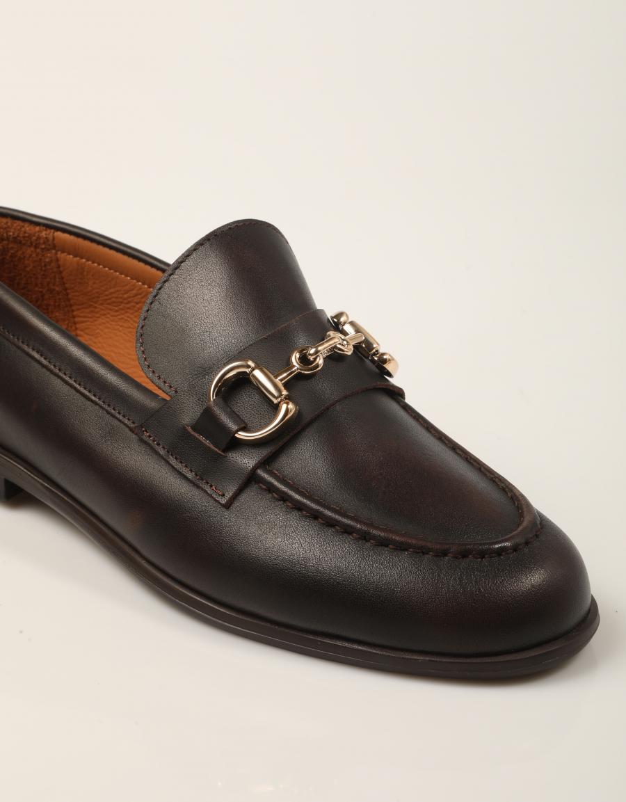 MOCASINES REBECCA HOPE MOCASIN ESTRIBO BROWN en color Marron
