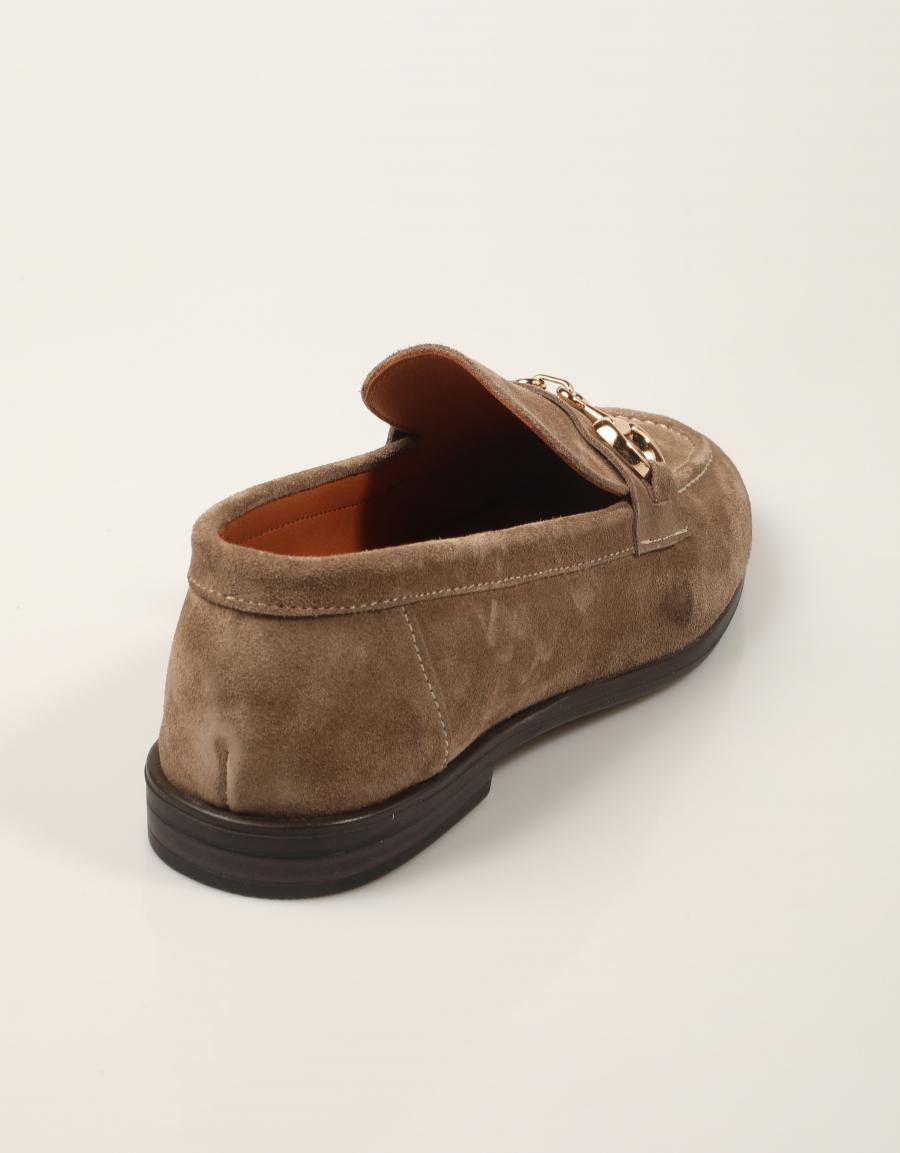 MOCASINES REBECCA HOPE MOCASIN ESTRIBO SUGUERO-TAUPE en color Taupe