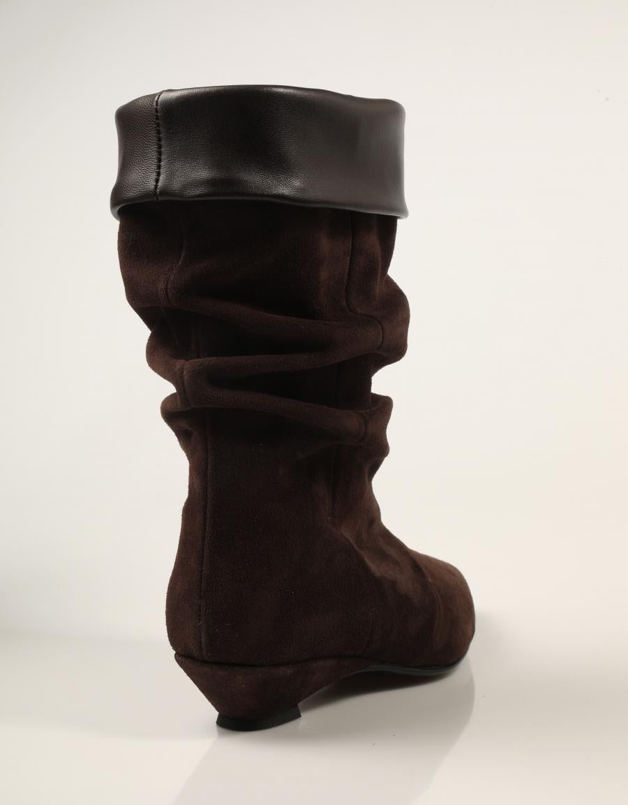 BOTAS GAIMO MARGARIA MAGDA MOKA en color Marron