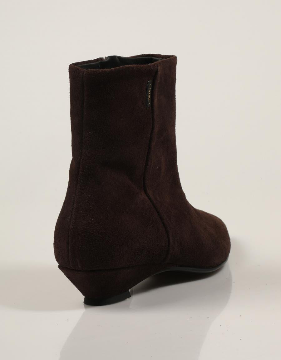 BOTINES GAIMO MARGARIA MAGNOLIA MOKA en color Marron