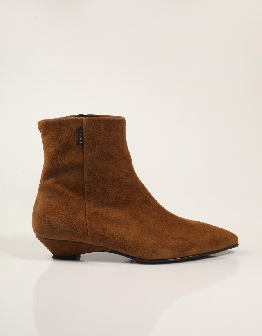 BOTINES GAIMO MARGARIA MAGNOLIA DATE en color Taupe