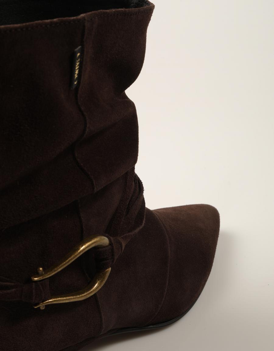 BOTAS GAIMO MARGARIA MAREN MOKA en color Marron