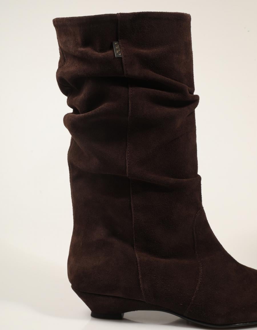 BOTAS GAIMO MARGARIA MARGARIT MOKA en color Cuero