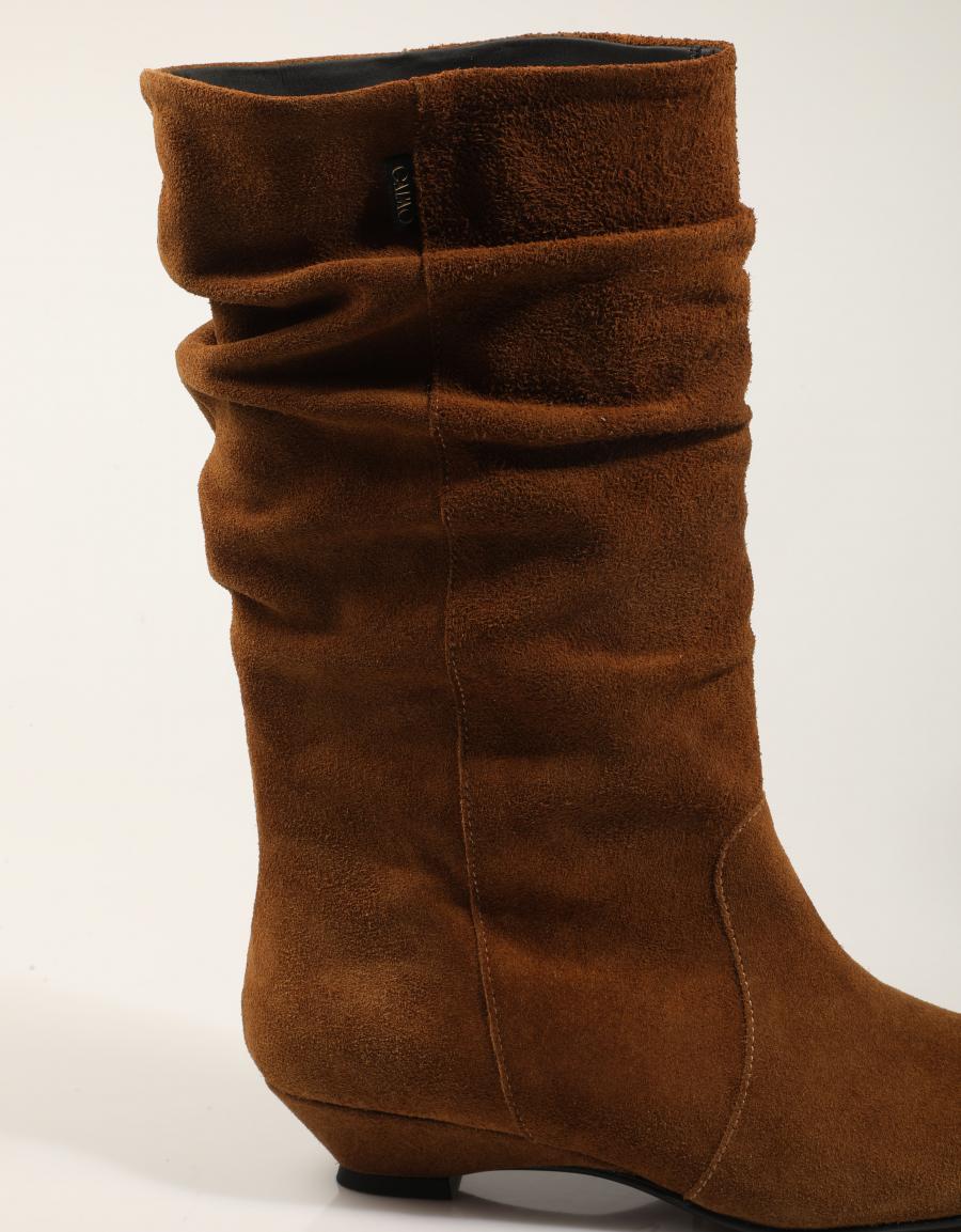 BOTAS GAIMO MARGARIA MARGARIT DATE en color Taupe