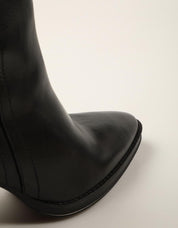 BOTINES VEXED MELOYO PIEL NEGRO en color Negro