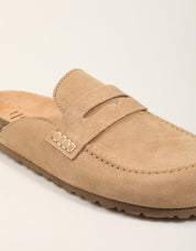 ZUECOS YOKONO ZUECO MOCASIN MUSHROOM en color Beige