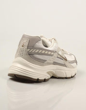 ZAPATILLAS NIKE INITIATOR BEIGE IB4339 en color Beige