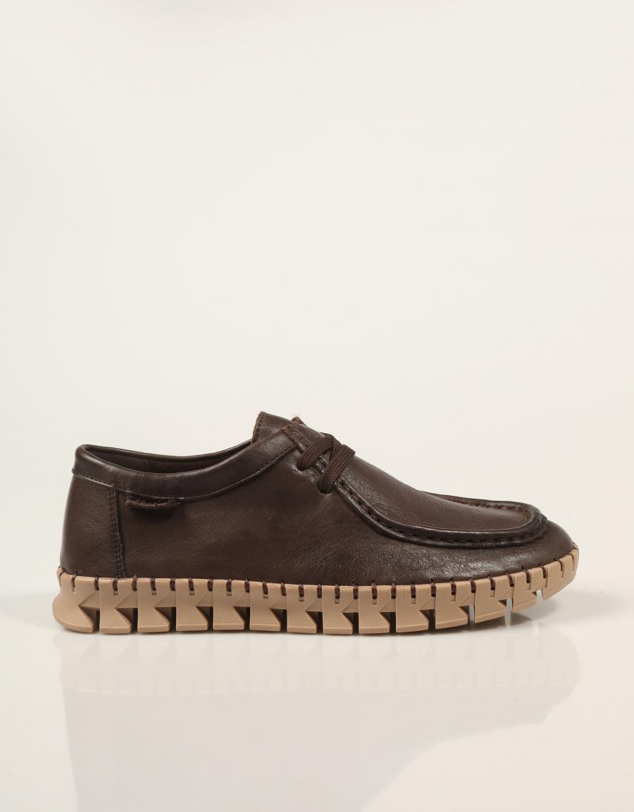 ZAPATOS SPORT CARMELA WALLABEE MARRÓN 164393 en color Marron