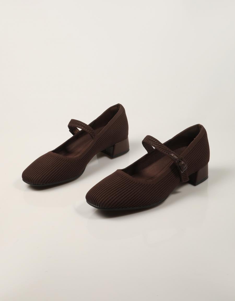 ZAPATOS CARMINA HILTON MARY JANE BROWN en color Marron