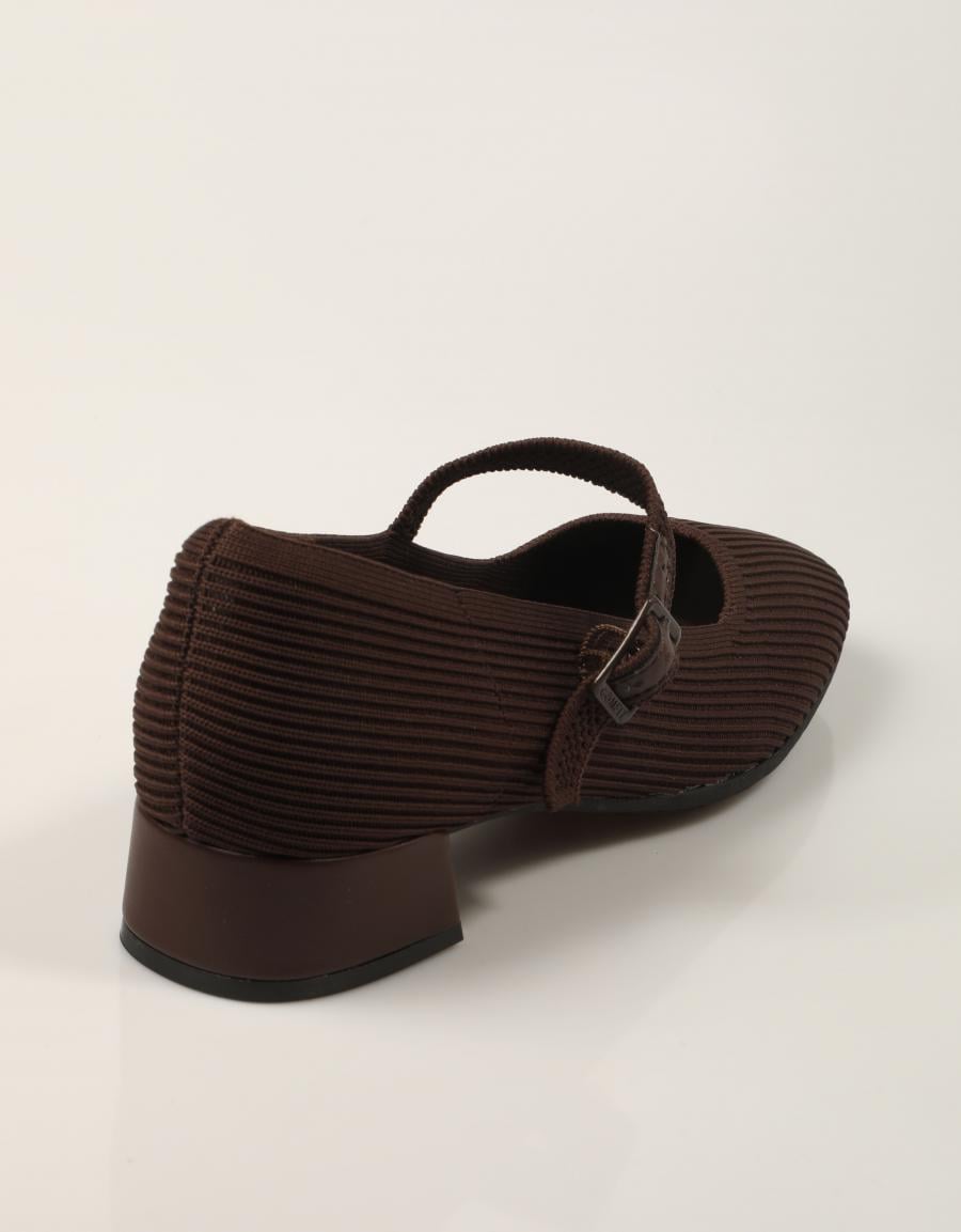 ZAPATOS CARMINA HILTON MARY JANE BROWN en color Marron