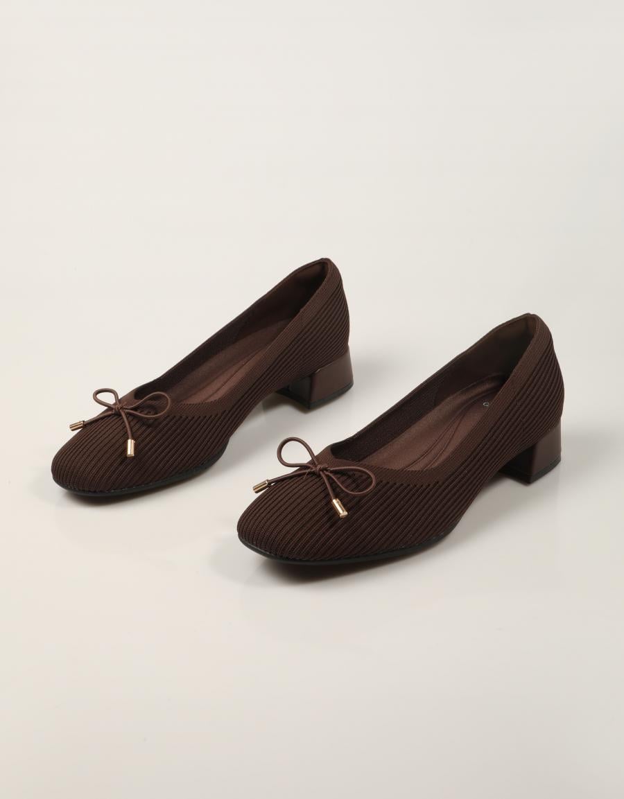 ZAPATOS CARMINA HILTON BAILARINA TACÓN BROWN en color Marron