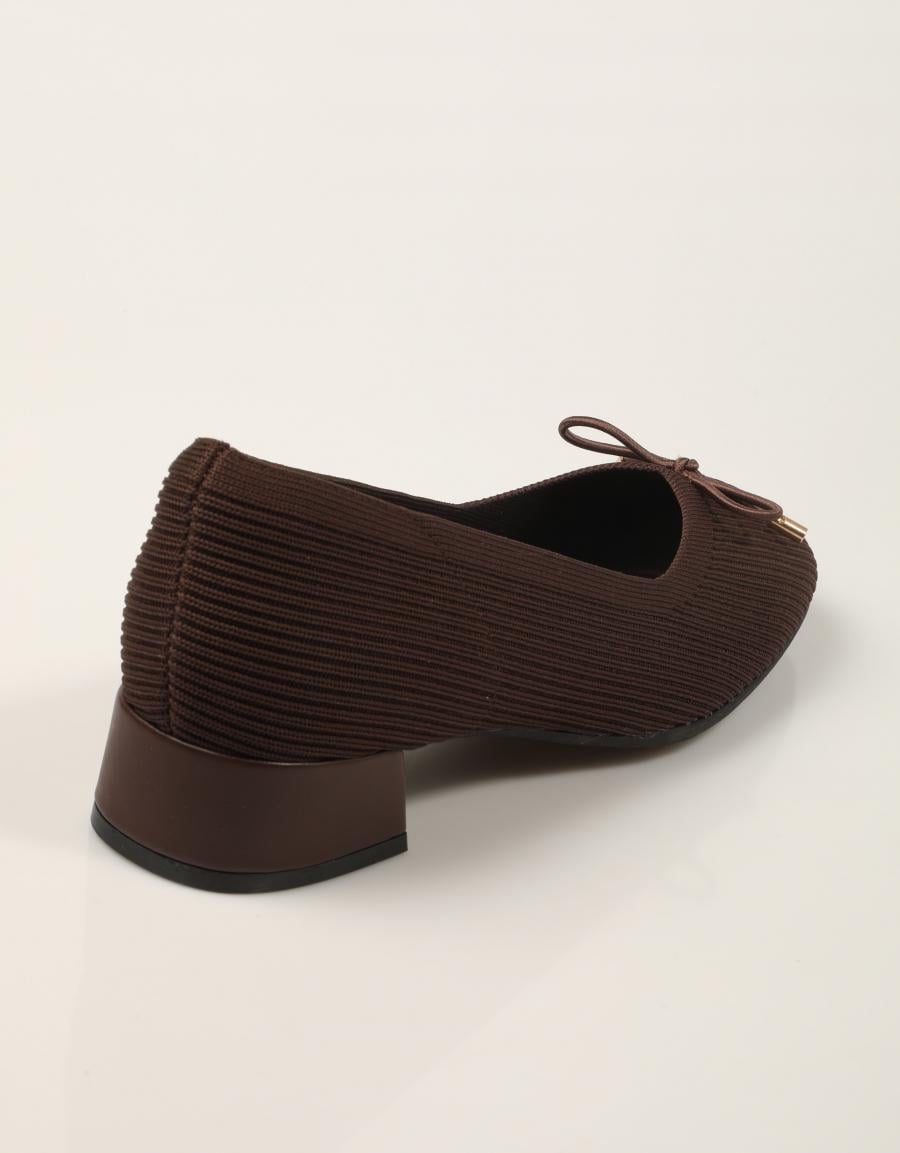 ZAPATOS CARMINA HILTON BAILARINA TACÓN BROWN en color Marron