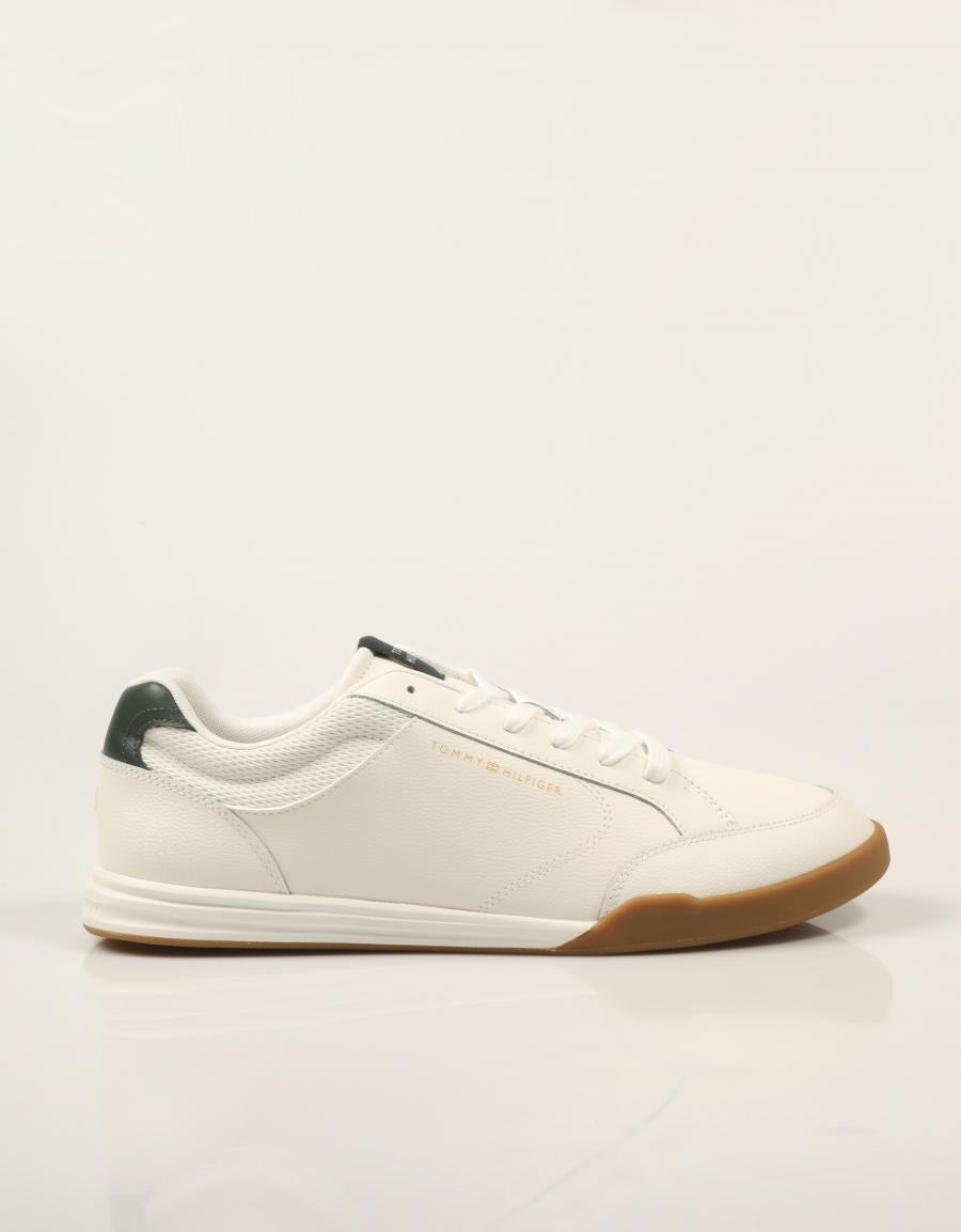 ZAPATILLAS TOMMY HILFIGER LOW PROFILE ECRU FM0FM06097 en color Blanco